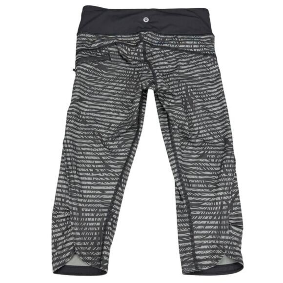 Lululemon Run: Top Speed Crop In Stripe Play Slate Black Size 4 - Picture 8 of 10